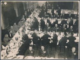 1936. január 17. Budapest, Gellért Szálló, Nack (Zách) Emil altábornagy, címzetes vezérezredes búcsúztatása az állományból, (a kép bal oldalán a negyedik), Beller Rezső riport felvétele, feliratozva, életrajza mellékelve, 18x24 cm