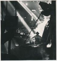 cca 1970 Zsigri Oszkár (Budapest): Vasöntöde, jelzetlen vintage fotóművészeti alkotás a szerző hagyatékából, 17x16 cm