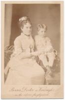 cca 1870-1880 Térey Antónia, később Tóvölgyi Tituszné (1844-1921) operaénekes, férje (1838-1918) író, újságíró, a kabinet méretű fénykép Borsos, Doctor és Varságh műtermében készült, keményhátú, feliratozott, 17x11 cm