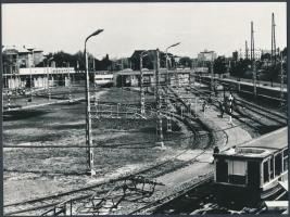 cca 1980 Budapest, millenniumi kisföldalatti továbbépítése, modernizálása, 7 db közlekedéstörténeti ...
