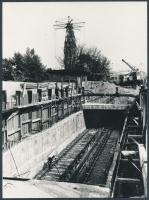 cca 1980 Budapest, millenniumi kisföldalatti továbbépítése, modernizálása, 7 db közlekedéstörténeti ...