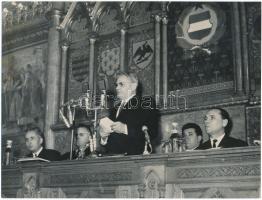 1968 Dobi István (1898-1968) politikus, miniszterelnök az országházban, 18x24 cm