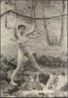 cca 1970 Tarzan hol vagy, merre csavarogsz? Finoman erotikus fénykép, 24x17 cm / cca 1970 Erotic photo, 24x17 cm