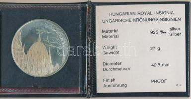 Fülöp Zoltán (1951-) 1978. "Budapest - Parlament / Királyi szent ereklyék" Ag emlékérem, b...