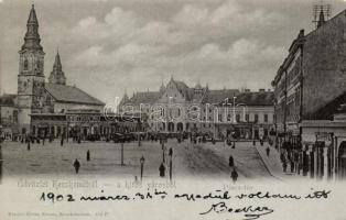 Kecskemét, Piac tér, Pintér B., Katona Dezső, Pollák Lajos és Bóka Zsigmond üzlete, gyógyszertár (fa)