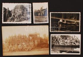 5 db katonákat járműveken ábrázoló fotó, 4,5x6 és 14x9 cm közötti méretekben