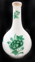 Herendi zöld Viktória mintás porcelán mini váza, mázhibával, jelzett, m: 8 cm