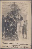 1915 Első világháborús katonai fotólap: Sebesült katonák Óév búcsúztatója a Szent István kórházban. 13,5x8,5cm