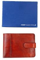 Malévos bőr pénztárca, jelzett, malévos dobozban, 14,5×10,5 cm
