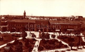 Nyíregyháza, városháza, Kohn Ignác, Lichtenberg Sándor, Baritsch Gusztáv, Weisz Jakab, Feuer Miksa, Füredi Vilmos és Oláh Gézáné üzletei, Fábián Pál kiadása