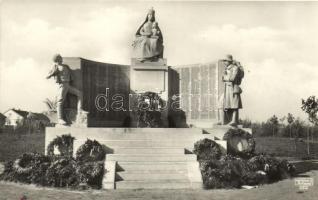 Szeged-Alsótanya, Hősök szobra