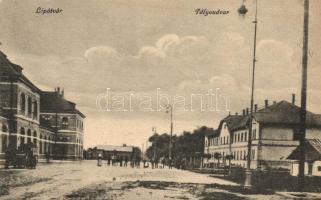 Lipótvár, pályaudvar, vasútállomás / railway station