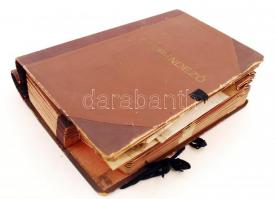 Régi előrendező, benne dokumentumokkal, félvászon kötésben