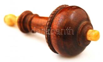 Fa villanykapcsoló, h: 9,5 cm