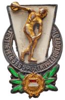 ~1960. "Testnevelés és Sport Kiváló Dolgozója" aranyozott, zománcozott fém jelvény, tokban T:2