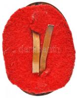 1959. "A Magyar Néphadsereg Kiváló Katonája" zománcozott Br jelvény alátétposztóval T:2