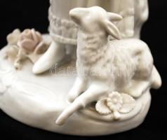 Sitzendorf lányka báránnyal, hibátlan, jelzett, m: 19 cm