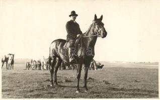 Hortobágy, lovas photo