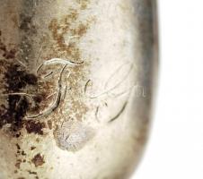 Ezüst (Ag.) nyelű villa és kés, két különböző monogrammal, megviselt állapotban, jelzett, br. 185 g