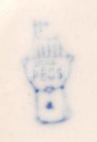 Zsolnay babos kendős kislány, kézzel festett, hibátlan, jelzett, m: 7 cm