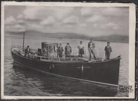 cca 1900-1930 Maria Antonia hajó és legénysége a fedélzeten, Ganz Budapest, kicsit szakadozott, 18×13 cm