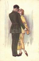 12 db RÉGI főleg használatlan szignós motívumlap; hölgyek, párok / 12 old mostly unused artist signe...