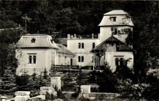 1940-1960 15 db régi képeslap magyar kastélyokról / 15 postcards of Hungarian castles