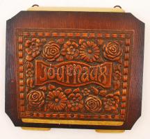 Falra akasztható díszes rézplakettes fa újságtartó, 26,5×24,5 cm