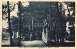 Mali Losinj, Lussinpiccolo; Cigale, Albergo Pensione Bellevue, parco / hotel, park