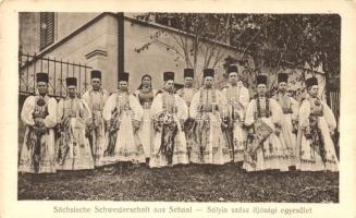 23 db régi, magyar népviseletes képeslap, illetve fotólap / 23 Hungarian folklore postcards, photo c...