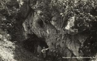 17 db régi képeslap magyar barlangokról, több háború előtti darabbal / 17 postcards of Hungarian cav...