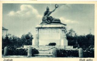 Jászkisér, Hősök szobra (EK)