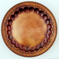 Díszes réz kínáló tál, d: 29 cm