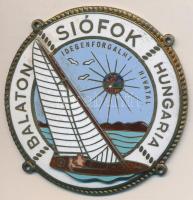~1970. "Balaton - Siófok - Hungaria - Idegenforgalmi Hivatal" zománcozott fém jelvény (52mm) T:2
