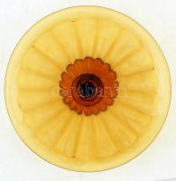 Nagy talpas színezett üveg kínáló, jelzett, apró csorbákkal, d: 32 cm