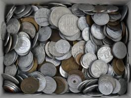 Vegyes magyar és külföldi fémpénz tétel 1Kg-os súlyban T:vegyes