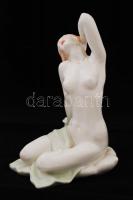 Aquincumi porcelán támaszkodó akt, kézzel festett, hibátlan, jelzett, m: 24 cm