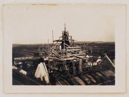 cca 1930-1940 Serényi Árpád Fotó: Templomépítés Zalaegerszegen, hidegpecséttel jelzett, 18x13 cm