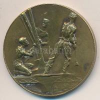 Franciaország ~1890. "Az Eiffel-torony építésére" Br emlékérem (41mm) T:2 France ~1890. "For the Building of the Eiffel Tower" Br medal (41mm) C:XF