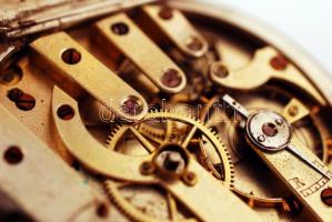 cca 1880 Ancre Ligne Droite kulcsos, duplafedeles ezüst zsebóra, szép állapotban, de üveg nélkül, Kü...