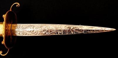 cca 1980 Aranyazott ezüst (AG.)  miniszteri dísztőr kovácsolt acél kétélű pengével, zománcozott hüve...