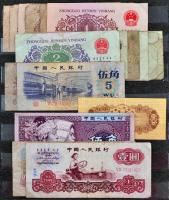 158db vegyes magyar és külföldi bankjegy, albumba rendezve, közte érdekesebb darabok is T:vegyes