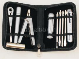 Kis szerszámkészlet tokban, újszerű állapotban