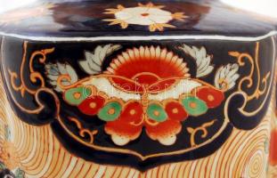 United Wilson imari mintás váza, kézzel festett, jelzett, hibátlan, m:36 cm