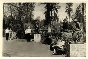 24 db MODERN, megíratlan, ukrán és orosz városképes lap az 50-es évekből, kiváló minőségű / 24 moder...