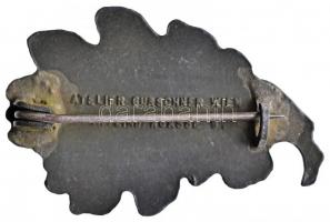 Osztrák-Magyar Monarchia 1916. "34. Gyaloghadosztály 1914-16." cink sapkajelvény hátoldalo...