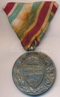 1929. Magyar Háborús Emlékérem kardokkal, sisakkal "Pro Deo et Patria" hadifém kitüntetés mellszalagon T:2 Hungary 1929. Commemorative Medal for World War I for combatants, war metal medal with ribbon C:XF NMK 418.