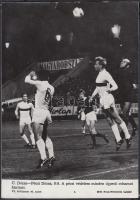 cca 1970 Az Újpesti Dózsa és a Pécsi Dózsa mérkőzése, MTI Fotó, feliratozva, 18x26 cm