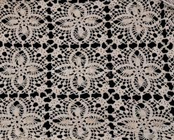 Vajszínű, kézi, csipke függöny. 200x120cm