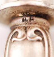 Ezüst(Ag) nyelű süteményes szett, 2 db villa, jelzett, br: 50 g